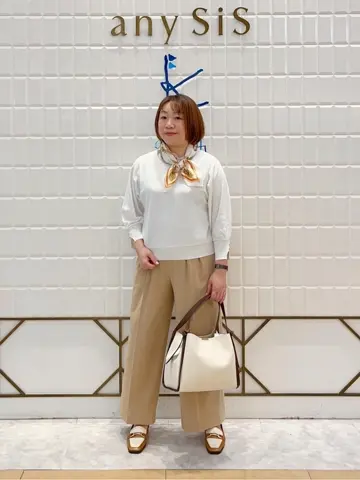 組曲 中山 コーディネート画像