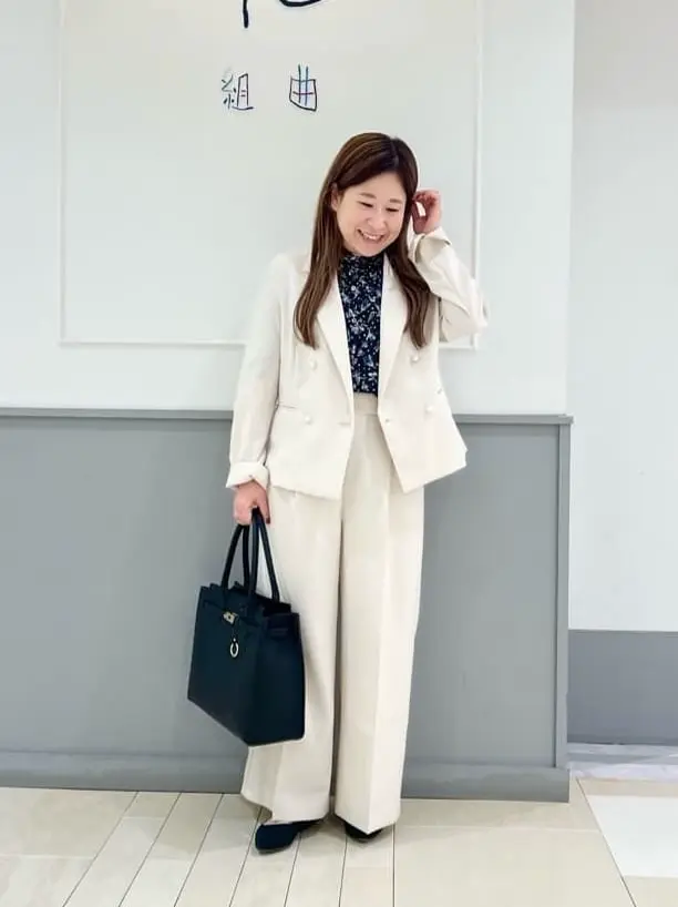 組曲 スタッフ コーディネート画像