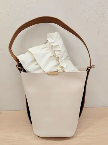 組曲 西谷 コーディネート画像