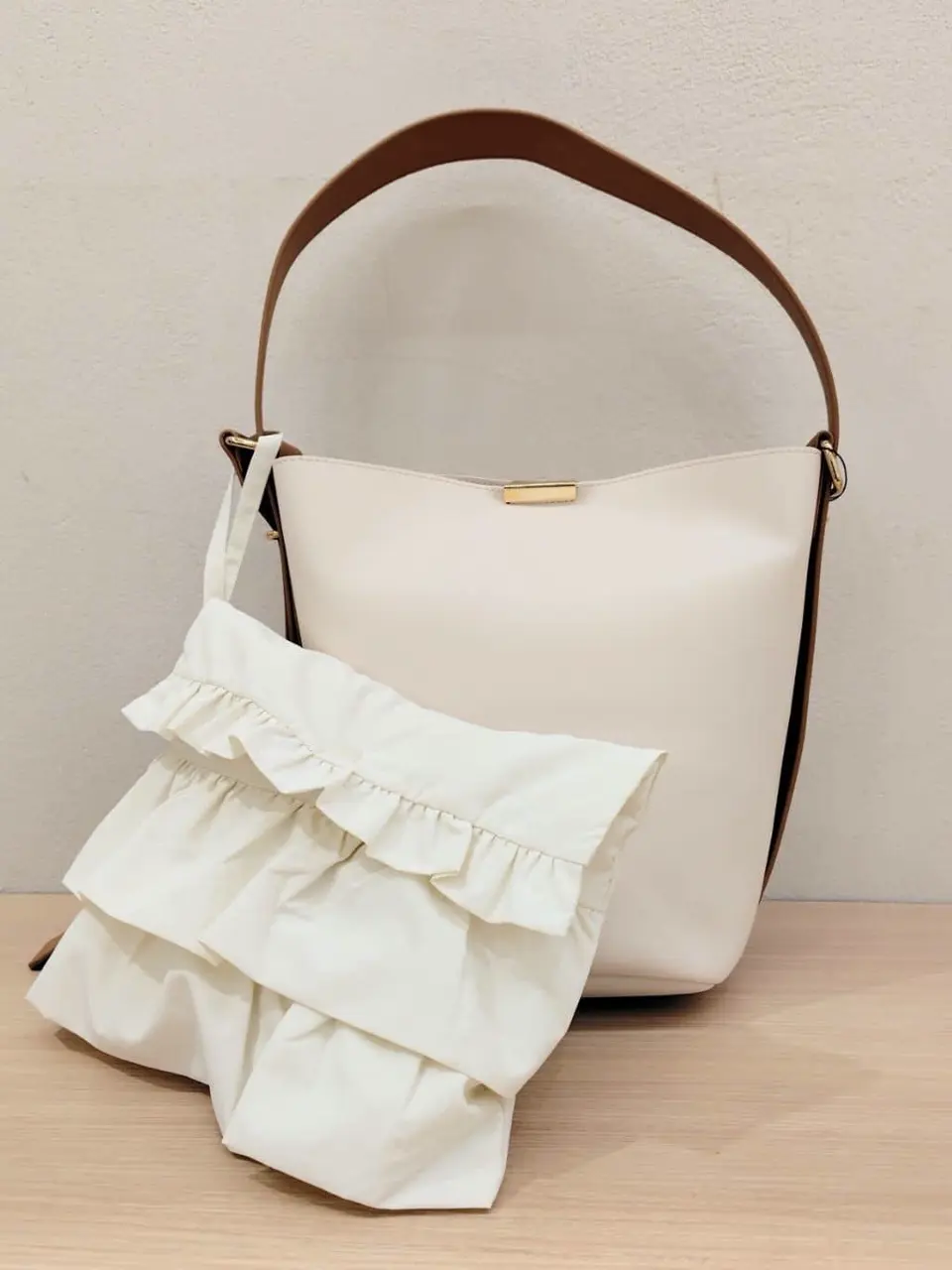 組曲 西谷 コーディネート画像