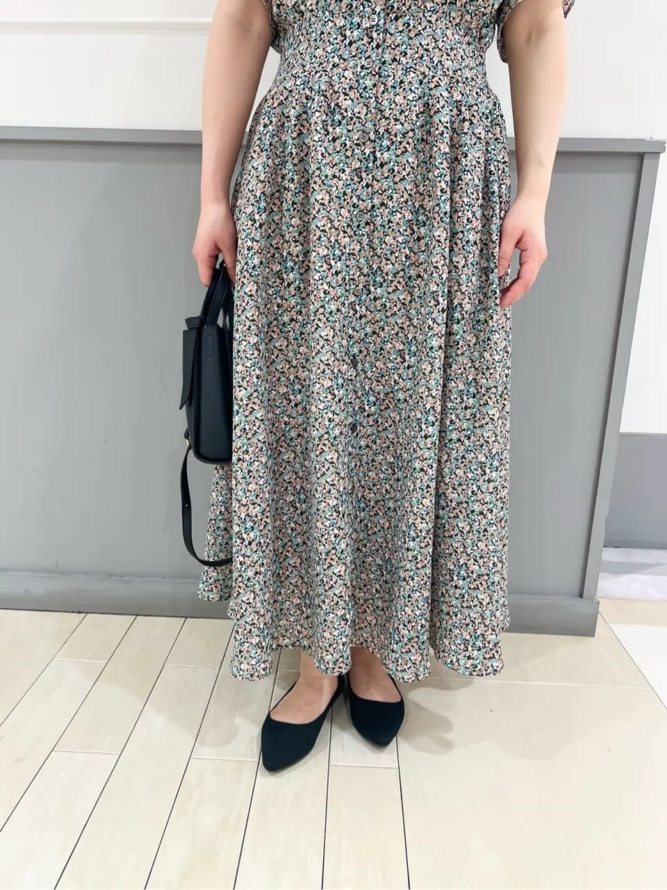 組曲 スタッフ コーディネート画像