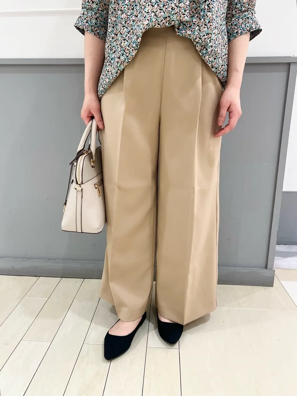 組曲 スタッフ コーディネート画像