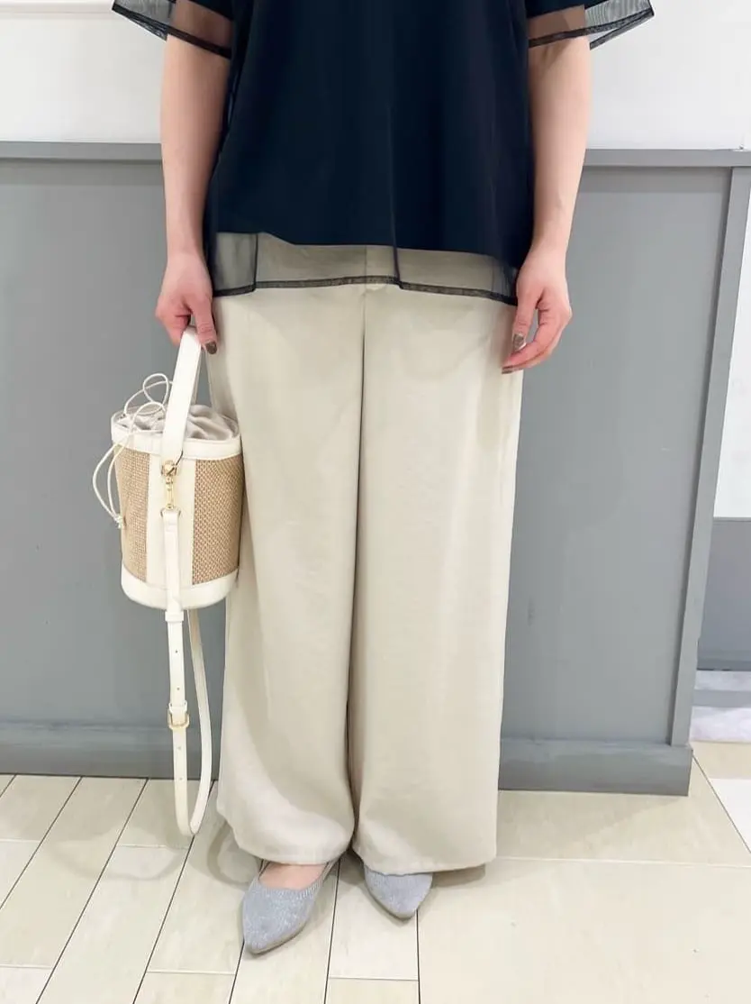 組曲 スタッフ コーディネート画像