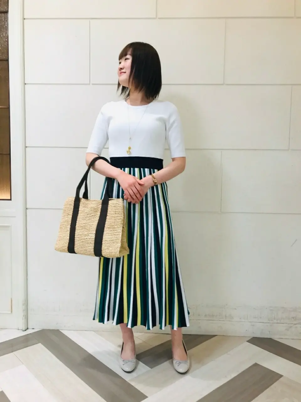 組曲 スタッフ コーディネート画像