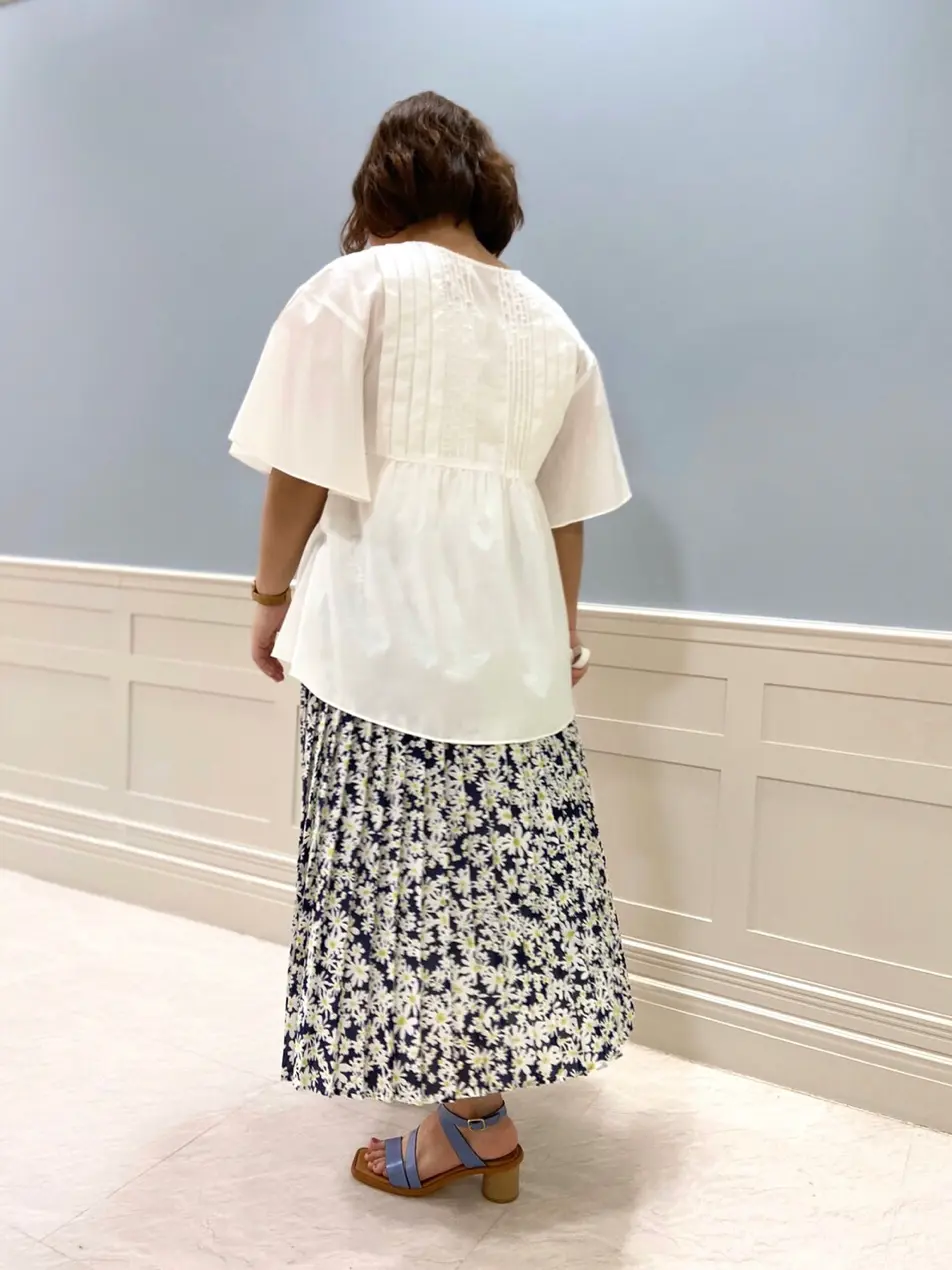 組曲 KATO コーディネート画像