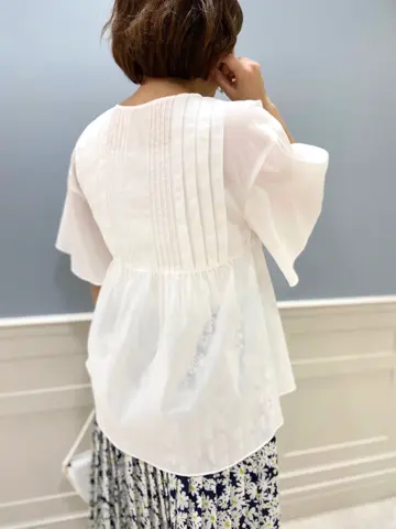 組曲 KATO コーディネート画像