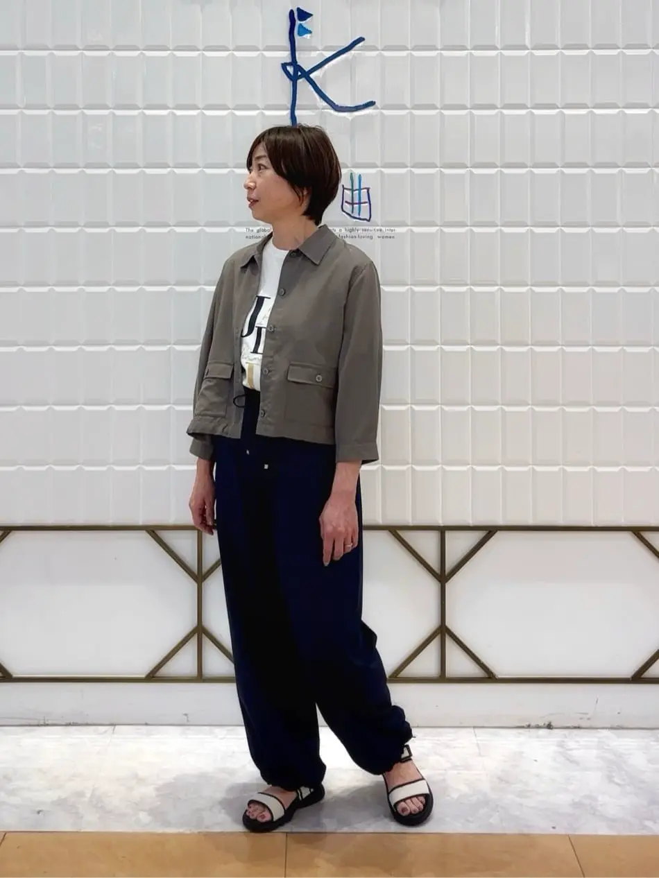 組曲 井上 コーディネート画像