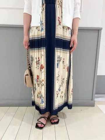 組曲 スタッフ コーディネート画像