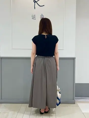 組曲 スタッフ コーディネート画像