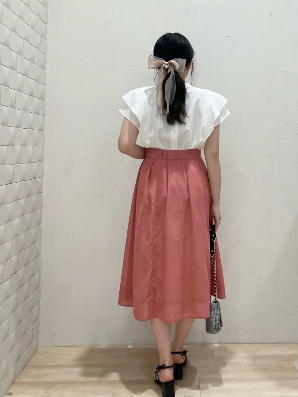 組曲 川根　彩 コーディネート画像