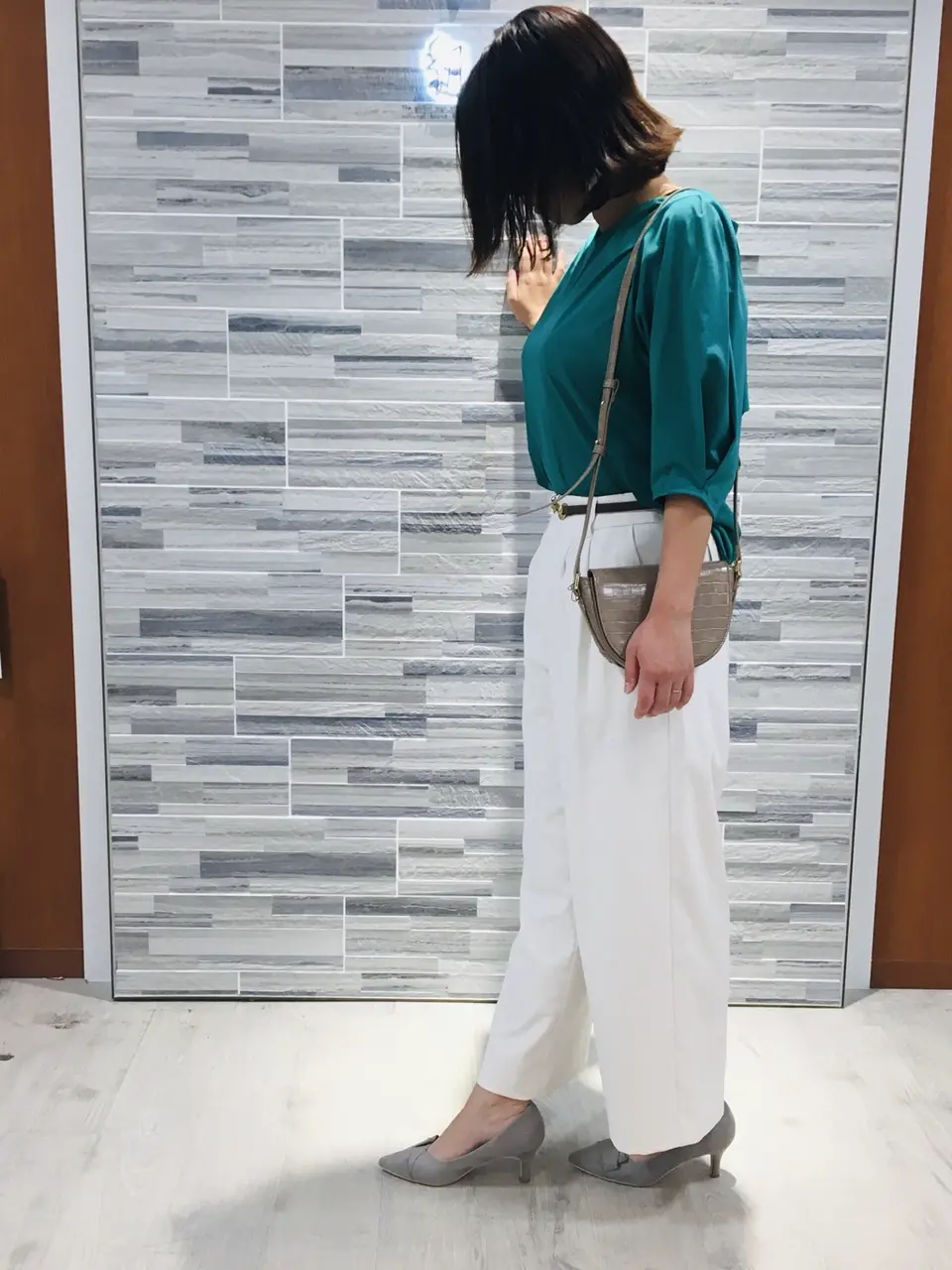 組曲 スタッフ コーディネート画像