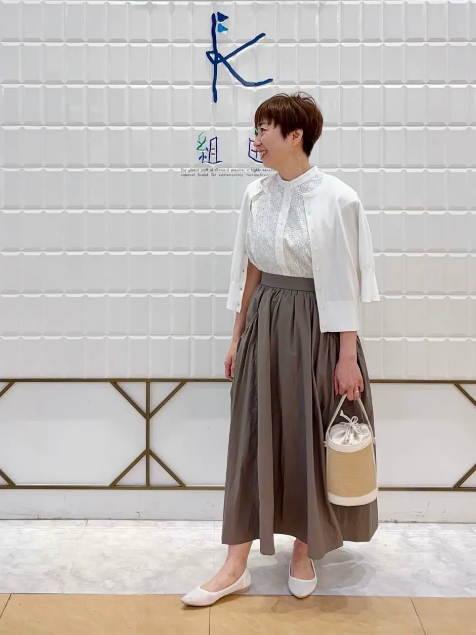 組曲 井上 コーディネート画像