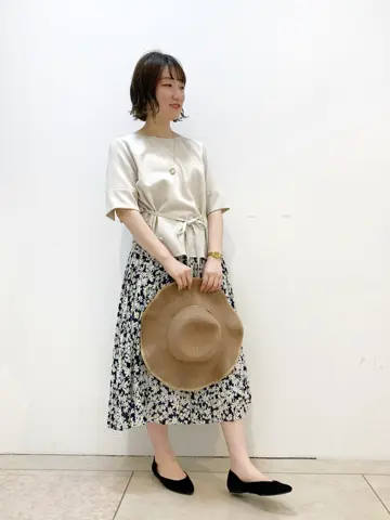 組曲 石井 コーディネート画像