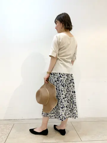 組曲 石井 コーディネート画像