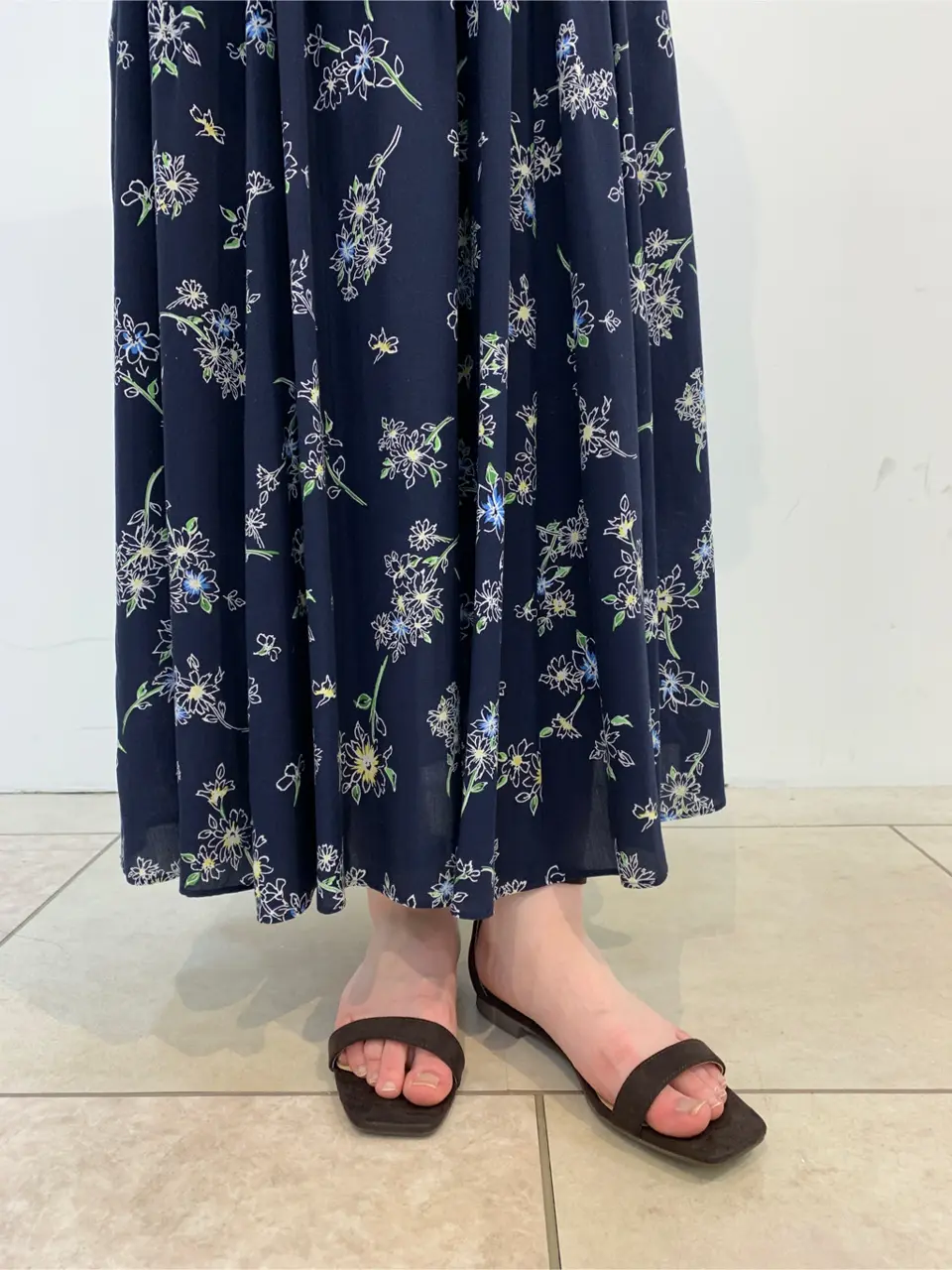 組曲 石井 コーディネート画像