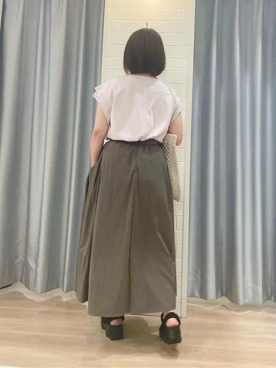 組曲 丸岡 コーディネート画像