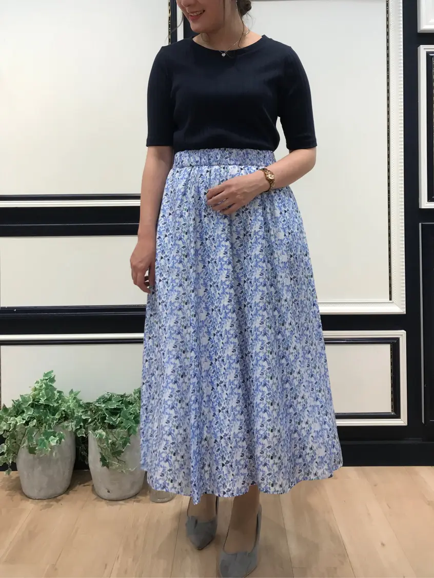 組曲 宮本 コーディネート画像