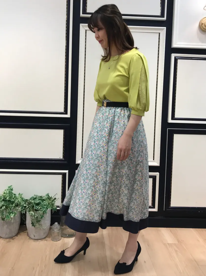 組曲 鈴木 コーディネート画像