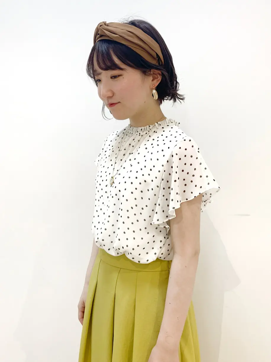 組曲 石井 コーディネート画像