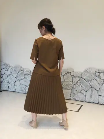 組曲 宮本 コーディネート画像