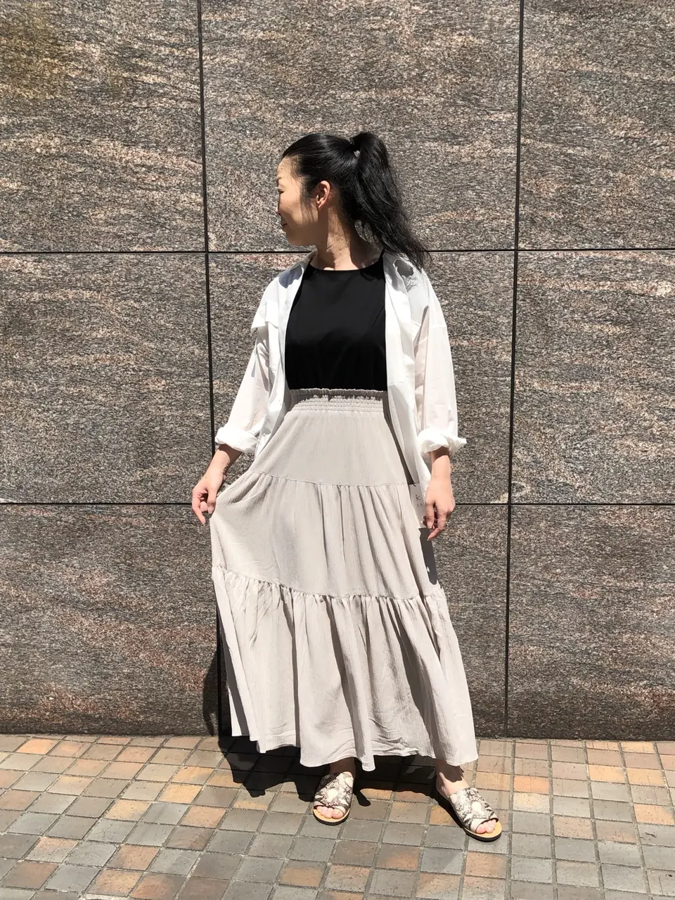 組曲 中野 コーディネート画像