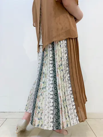 組曲 石井 コーディネート画像