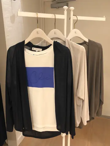 組曲 井上 コーディネート画像