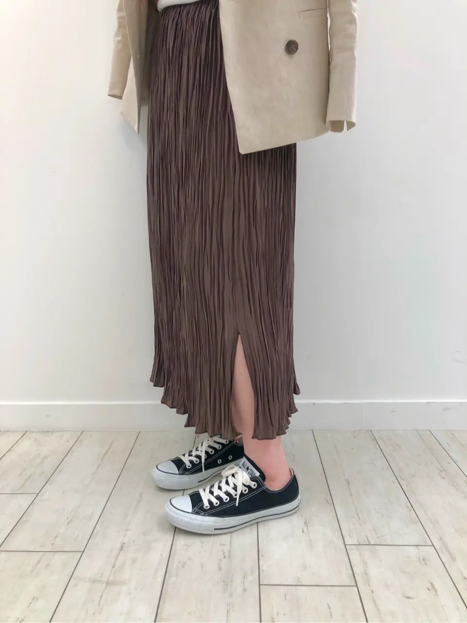 組曲 AI コーディネート画像