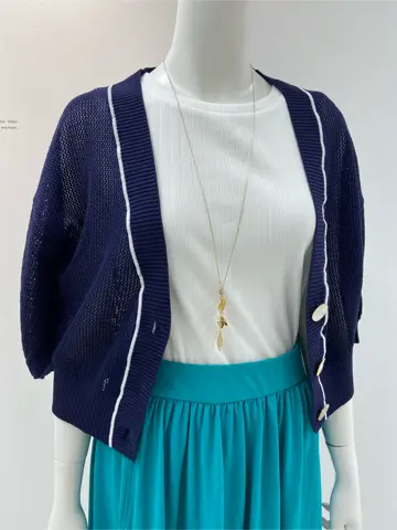 組曲 AI コーディネート画像