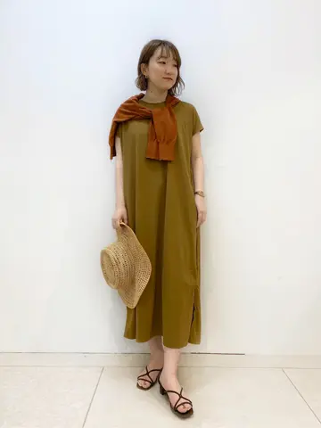 組曲 石井 コーディネート画像