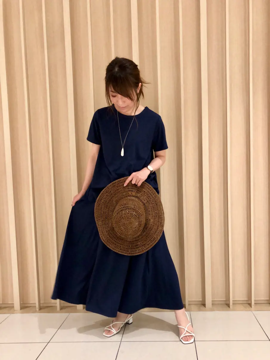 組曲 井上 コーディネート画像