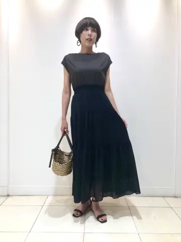 組曲 冨樫 コーディネート画像