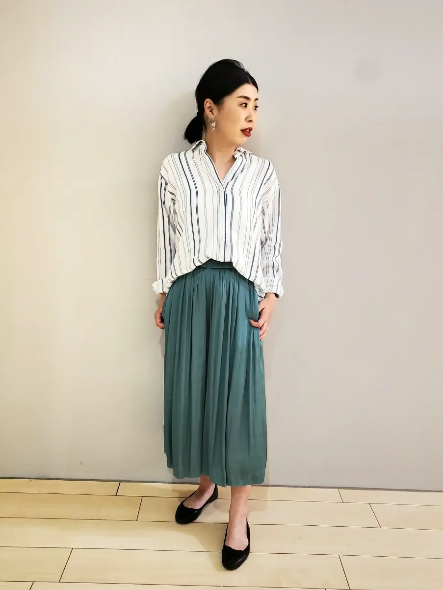  上部 コーディネート画像