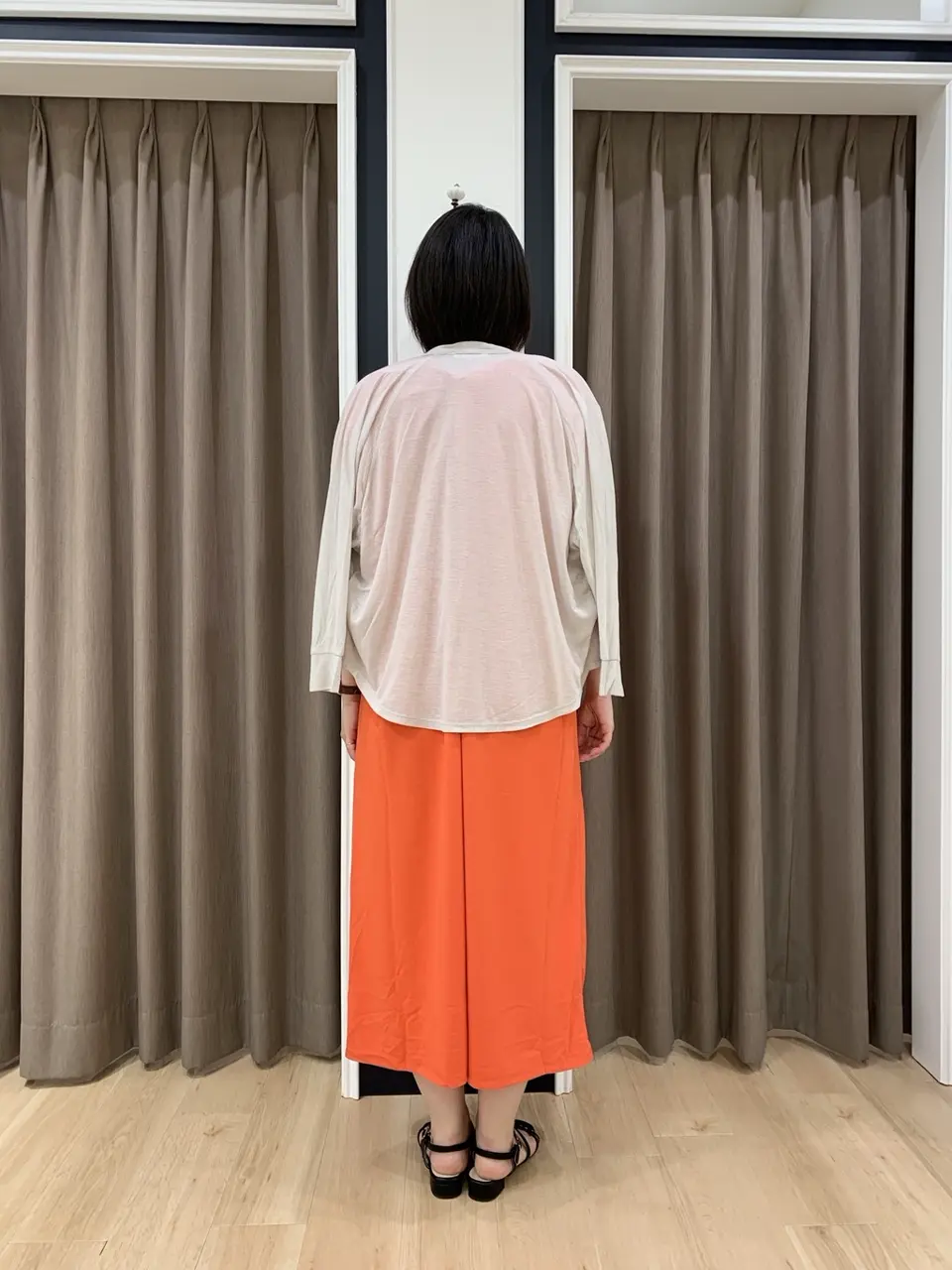 組曲 岡 コーディネート画像