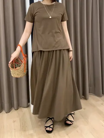 組曲 岡 コーディネート画像