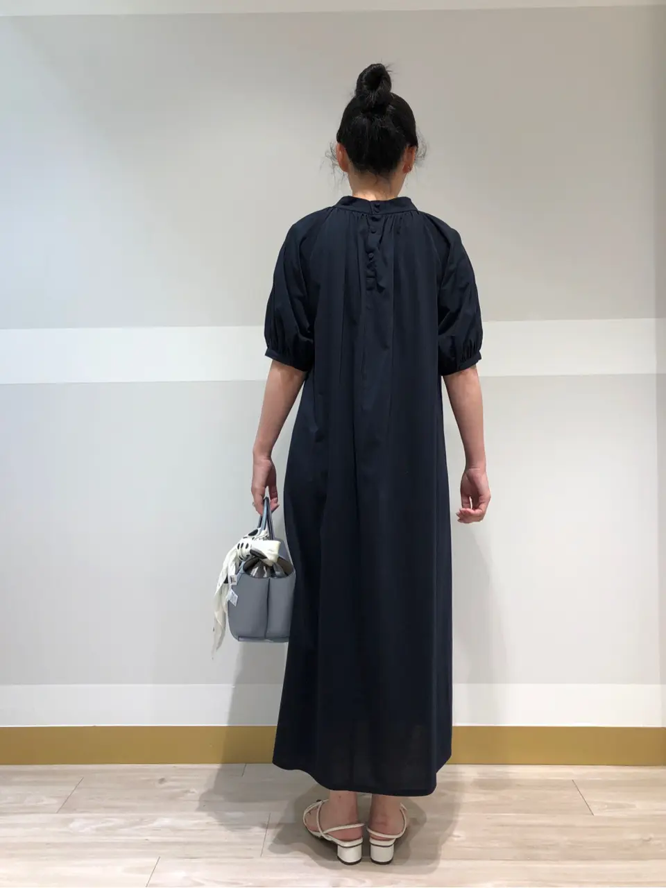 組曲 中野 コーディネート画像