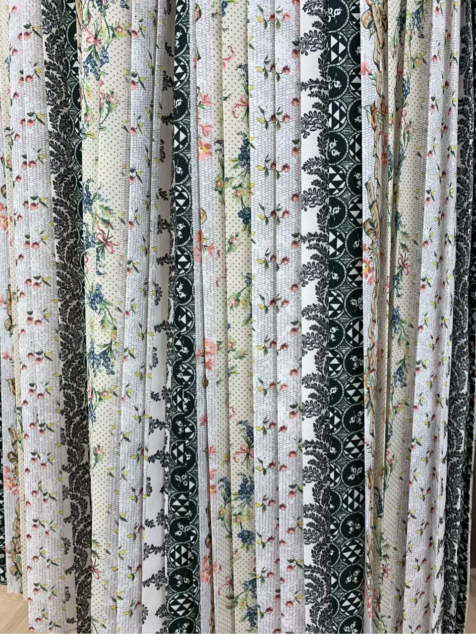 組曲 岡 コーディネート画像