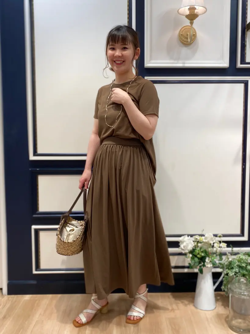 組曲 鈴木 コーディネート画像