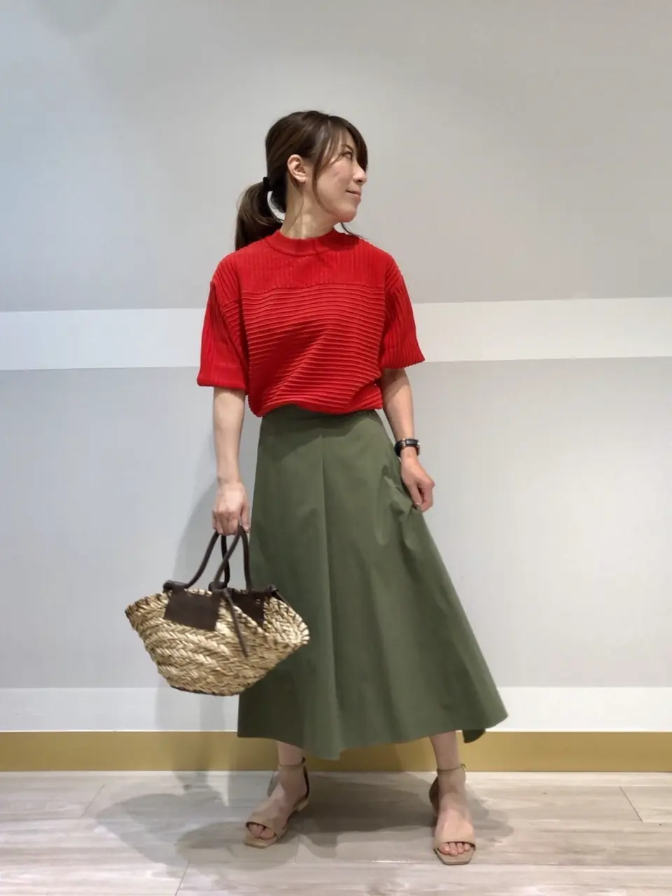 組曲 井上 コーディネート画像