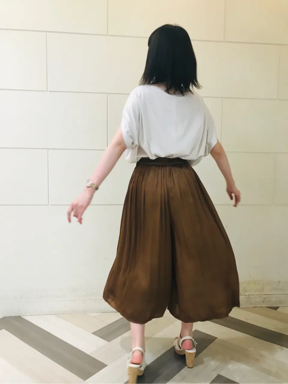 組曲 スタッフ コーディネート画像