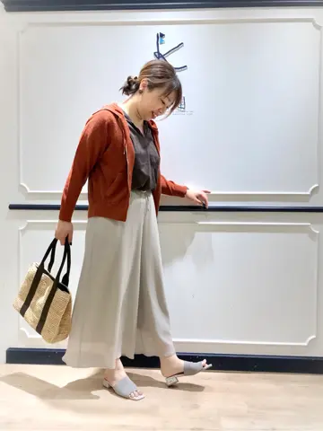 組曲 中山 コーディネート画像