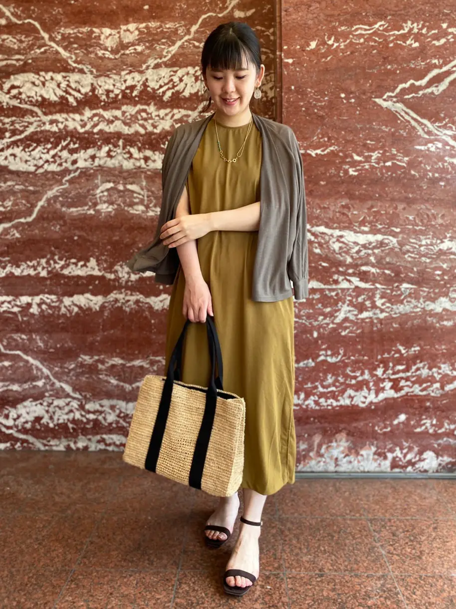 組曲 鈴木 コーディネート画像