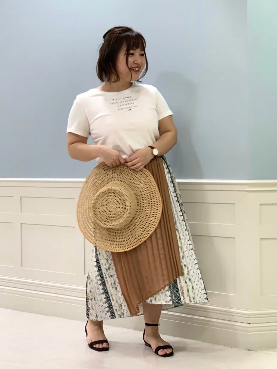 組曲 KATO コーディネート画像