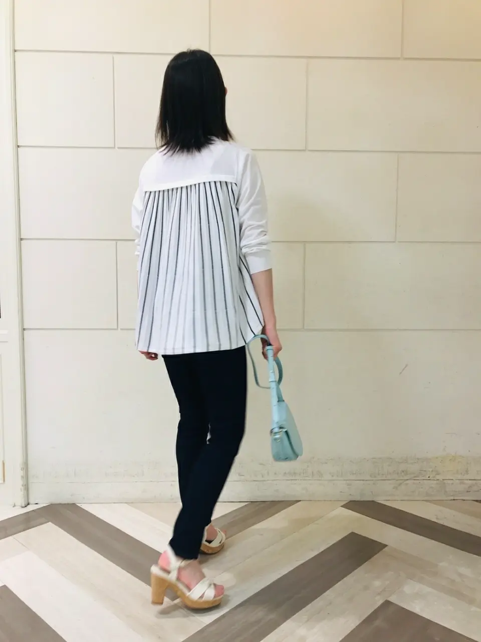 組曲 スタッフ コーディネート画像