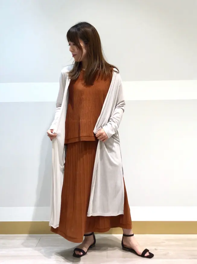 組曲 井上 コーディネート画像