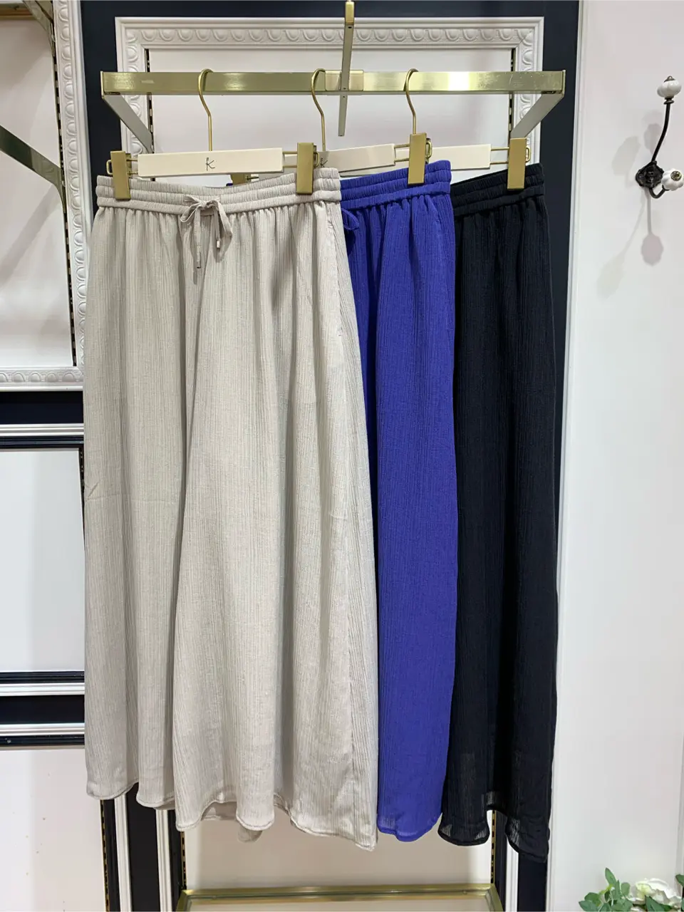 組曲 岡 コーディネート画像