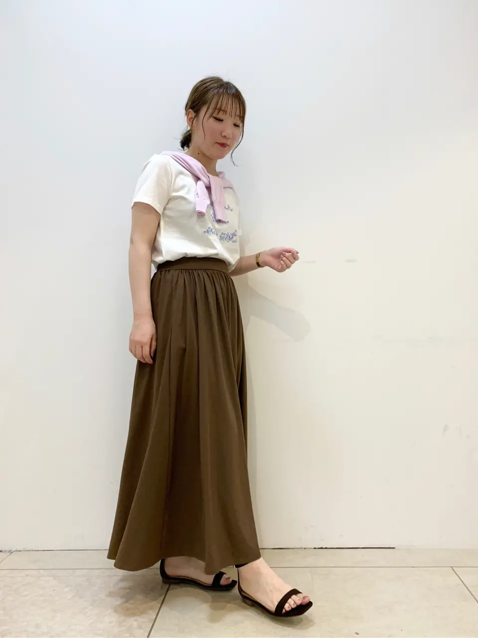 組曲 石井 コーディネート画像