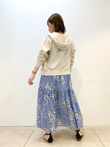 組曲 石井 コーディネート画像