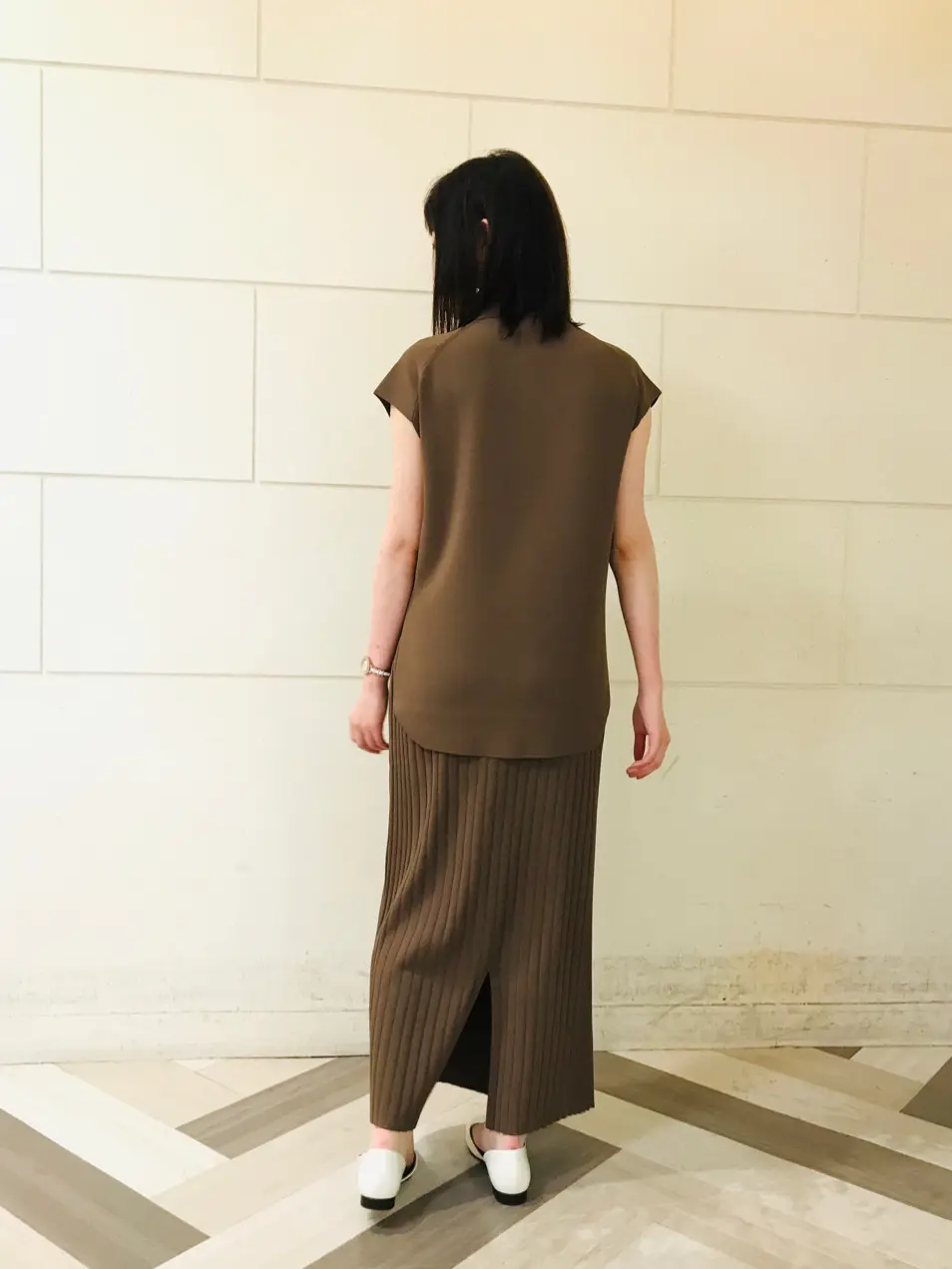 組曲 スタッフ コーディネート画像