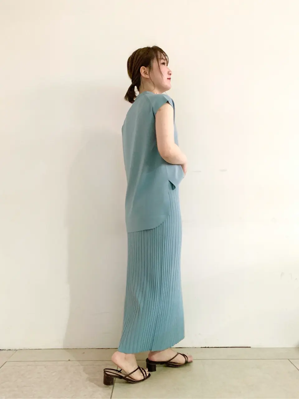 組曲 石井 コーディネート画像